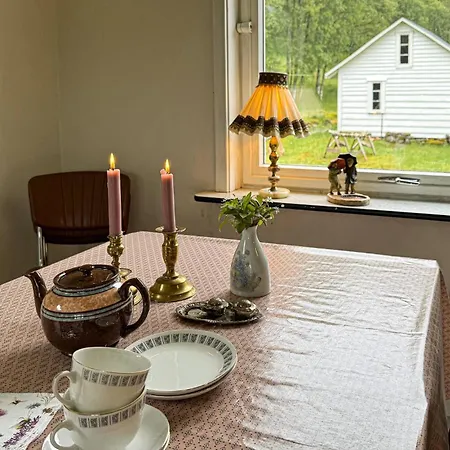 7 Bedroom Amazing In Nedre Vats Дом отдыха *