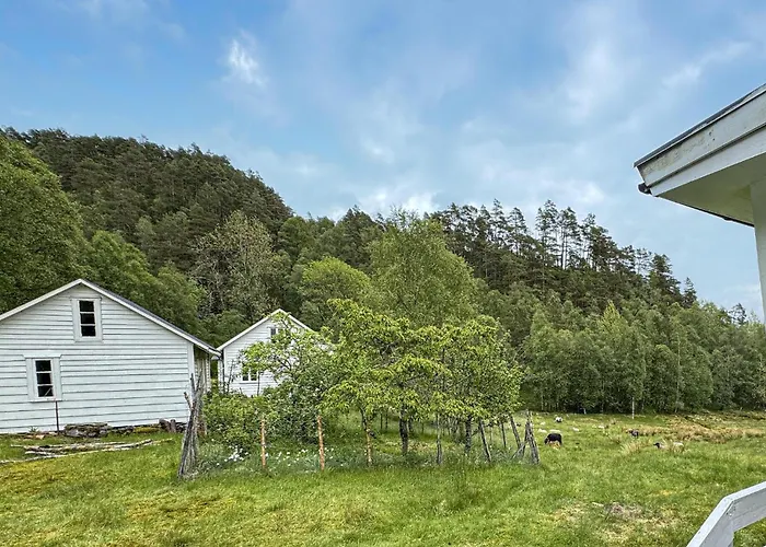 7 Bedroom Amazing In Nedre Vats *